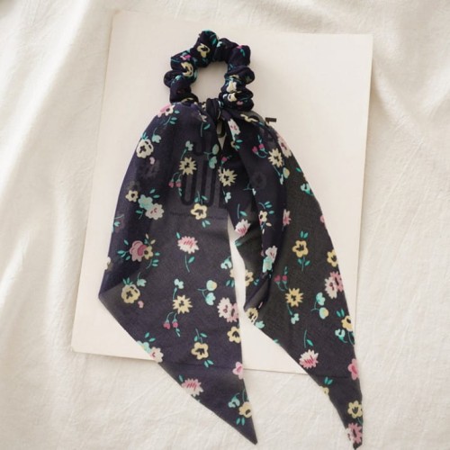 frotka do włosów scrunchie z apaszką granatowa kwiaty.jpg