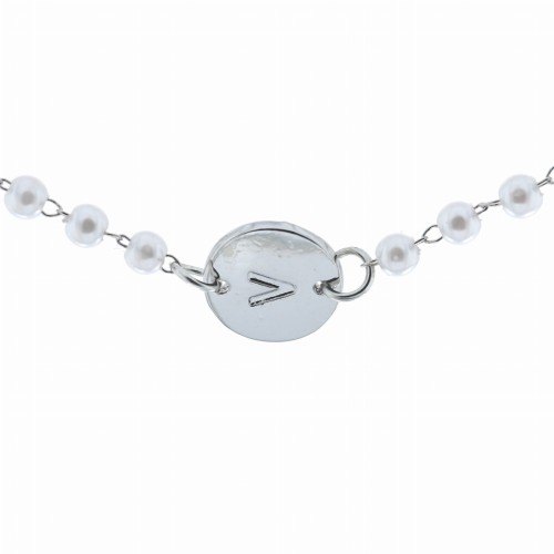 bransoletka srebrna koraliki białe blaszka literka V