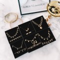 naszyjnik stal 316 l choker czarne koraliki zawieszki kółeczka z gwiazdką kolor złoty,.jpg
