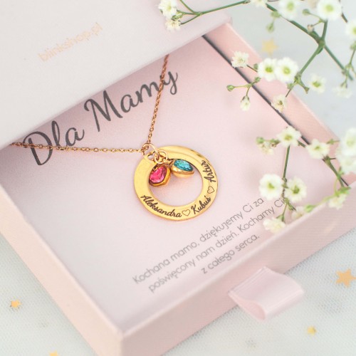 NASZYJNIK PREZENT DLA MAMY Z OKRĄGŁĄ ZAWIESZKĄ IMIONAMI DZIECI I KRYSZTAŁOWYMI SERDUSZKAMI STAL POZŁACANA