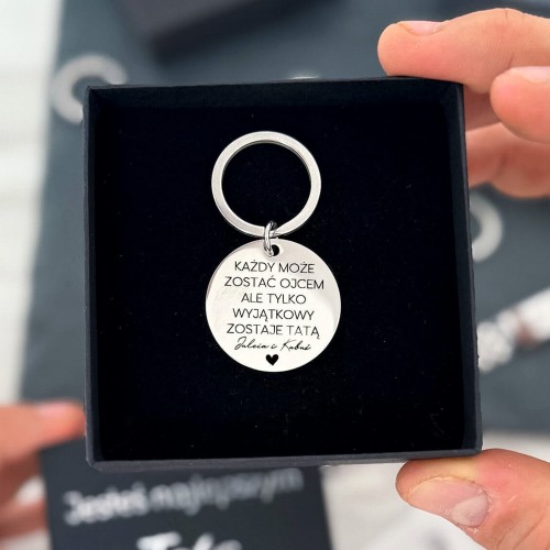 BRELOK DLA TATY Z GRAWEREM IMION DZIECI – „WYJĄTKOWY TATA” PERSONALIZOWANY PREZENT