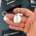 Brelok dla taty z grawerem imion dzieci – „mój tata mój bohater” personalizowany prezent