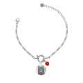 Bransoletka posrebrzana z personalizowanym grawerem pupila i czerwonym charms
